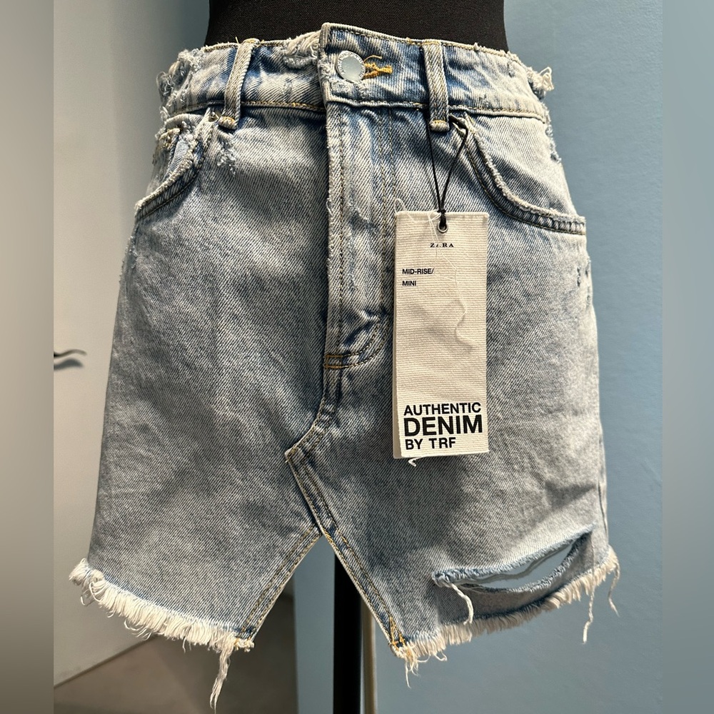 NWT Zara mid-rise mini denim skirt